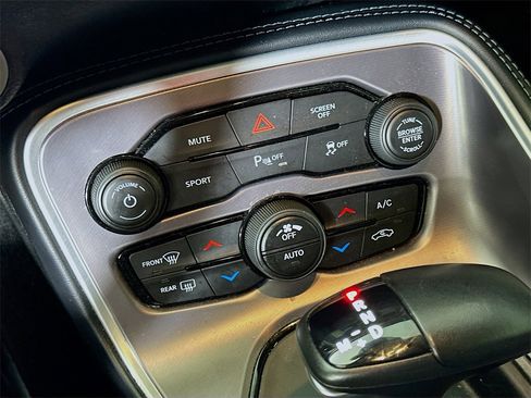 Used 2021 Dodge Challenger R/T w/ T/A Package image 25