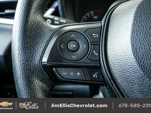 Used 2021 Toyota Corolla LE image 10