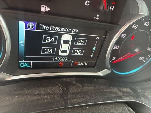 Used 2018 Chevrolet Malibu Hybrid w/ Leather Package FWD image 11