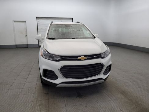 Used 2017 Chevrolet Trax LT w/ LT Convenience Package image 14