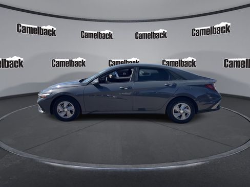 Certified 2024 Hyundai Elantra SE image 4