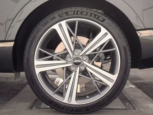 Used 2026 Genesis GV80 3.5T e-SC image 13