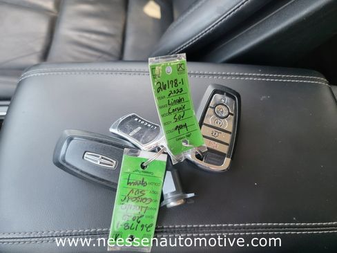 Used 2022 Lincoln Corsair FWD w/ Premium Package image 28