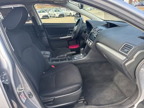 Used 2015 Subaru Crosstrek 2.0i Premium w/ Moonroof Package image 9