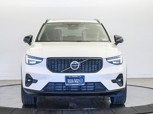 Certified 2026 Volvo XC40 B5 Plus AWD/4WD image 7