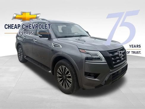 Used 2022 Nissan Armada SL w/ Midnight Edition Package AWD/4WD image 2