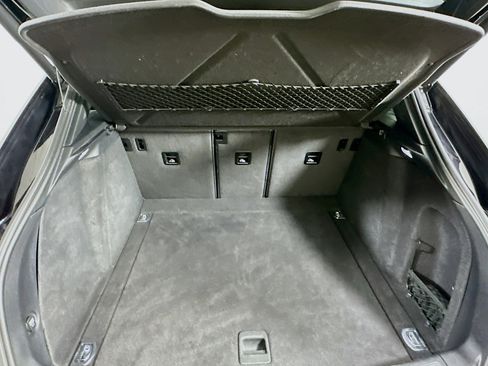 Used 2018 Porsche Macan AWD image 28