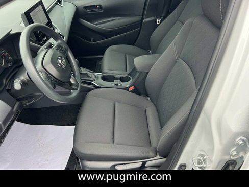 Used 2023 Toyota Corolla LE image 9