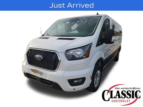 Used 2025 Ford Transit 350 XLT RWD image 4