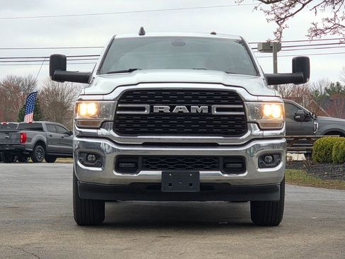 Used 2022 RAM 2500 Big Horn AWD/4WD image 2
