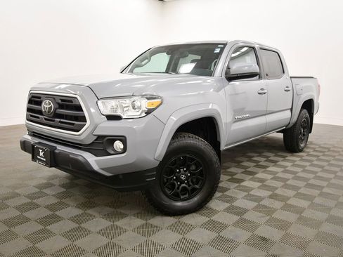 Used 2019 Toyota Tacoma SR5 image 2