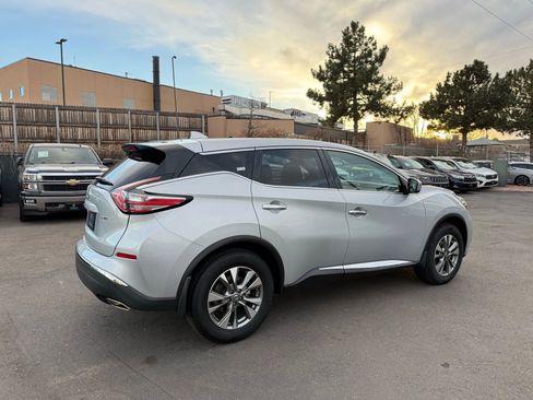 Used 2018 Nissan Murano S image 8