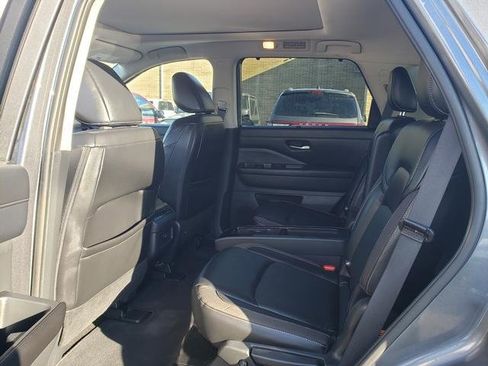 Certified 2023 Nissan Pathfinder SL w/ SL Premium Package image 12