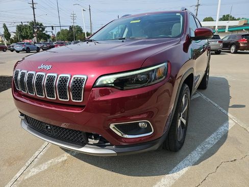 Used 2021 Jeep Cherokee Limited w/ Elite Package AWD/4WD image 8