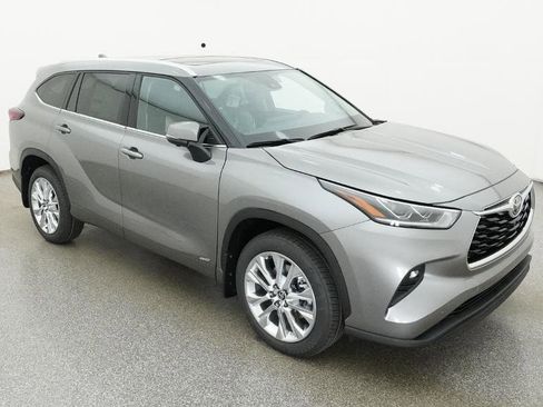 New 2026 Toyota Highlander Limited AWD/4WD image 16