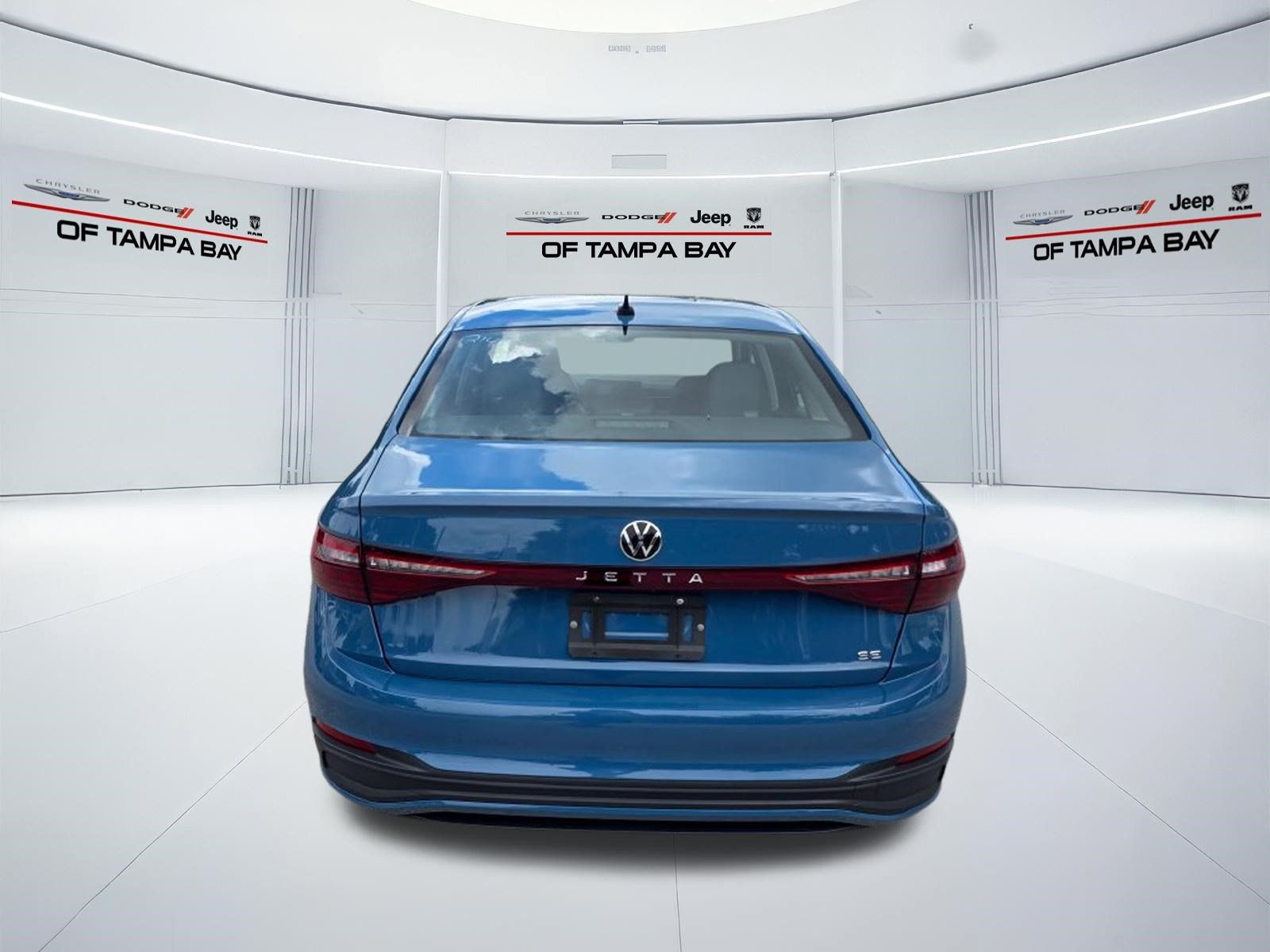 Used 2025 Volkswagen Jetta SE FWD image 5
