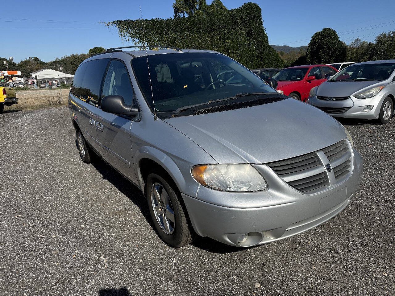 Used 2006 Dodge Grand Caravan SXT FWD image 6