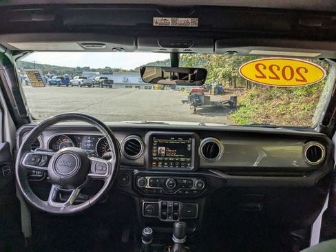 Certified 2022 Jeep Wrangler Unlimited Sahara w/ Cold Weather Group AWD/4WD image 20