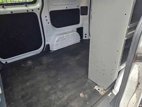 Used 2019 Nissan NV200 S FWD image 18