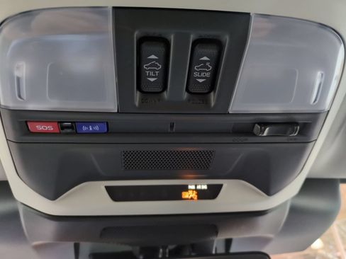 Certified 2025 Subaru Crosstrek 2.5i Premium AWD/4WD image 23
