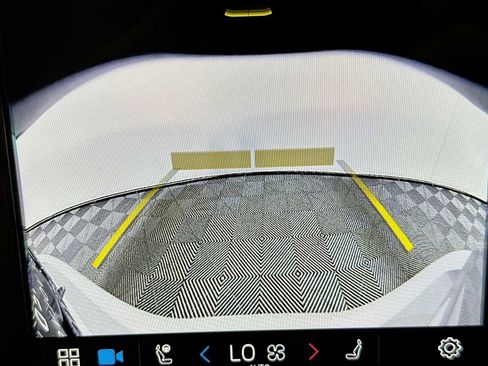 Used 2025 Volvo S60 B5 Core image 14