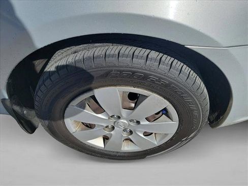 Used 2010 Hyundai Accent GS w/ Premium Pkg 3 image 10