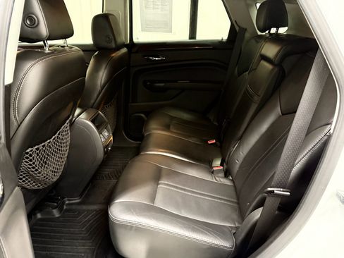 Used 2016 Cadillac SRX Luxury w/ Driver Awareness Package FWD image 18