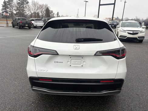 Used 2024 Honda HR-V EX-L image 7
