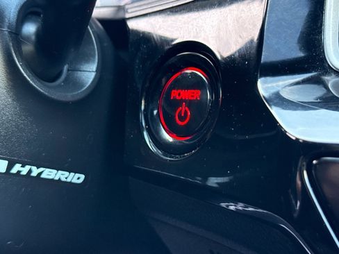 Certified 2025 Honda Civic Sport Touring image 33