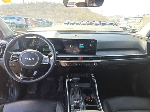 Certified 2024 Kia Sorento X-Line EX image 13