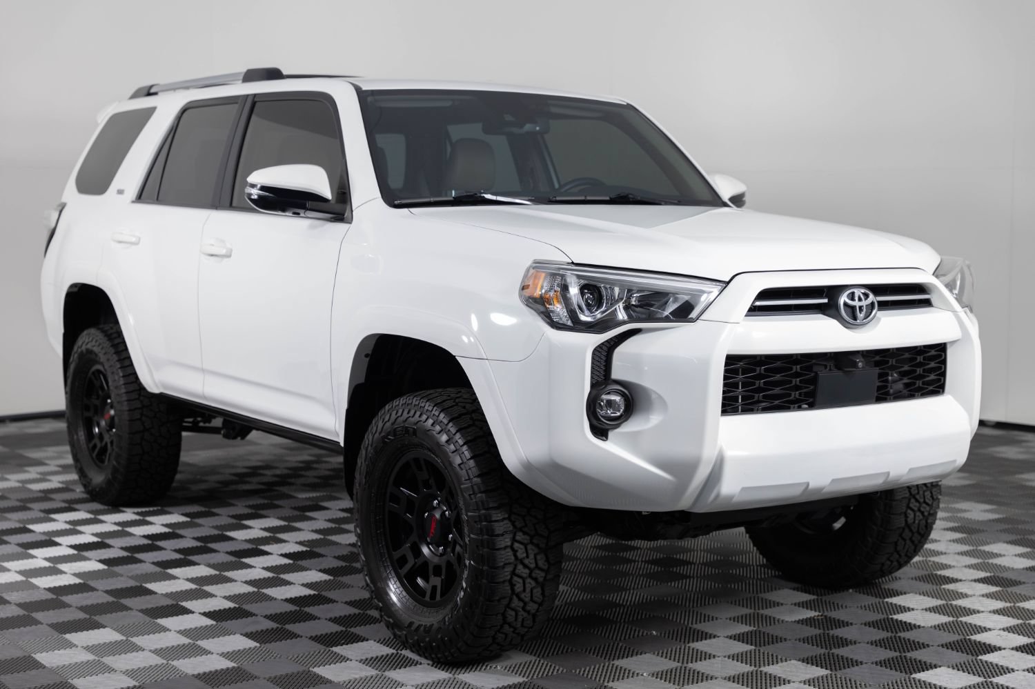 Used 2023 Toyota 4Runner SR5 Premium w/ SR5 Premium Package AWD/4WD image 10