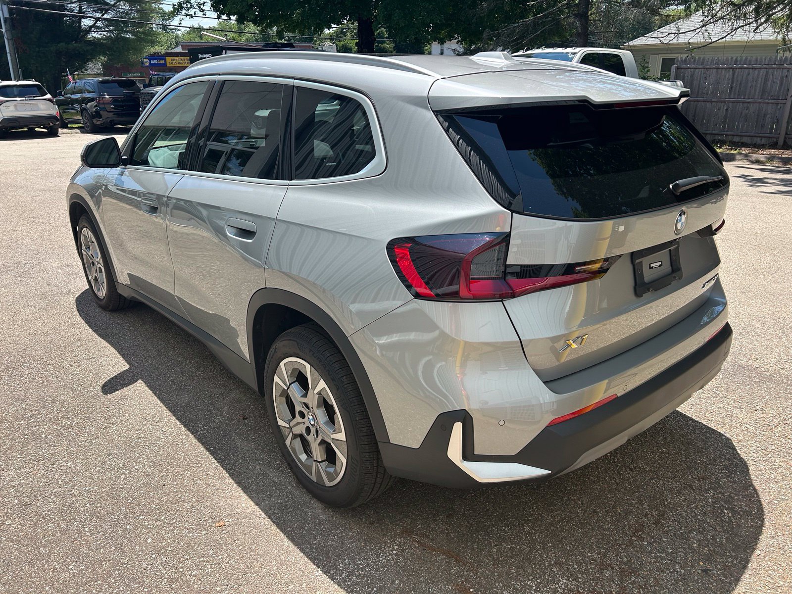 Used 2023 BMW X1 xDrive28i w/ Premium Package AWD/4WD image 8