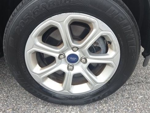 Used 2019 Ford EcoSport SE image 30