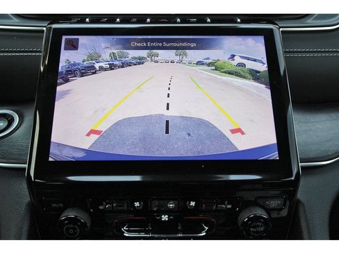 Used 2023 Jeep Grand Cherokee Overland AWD/4WD image 23