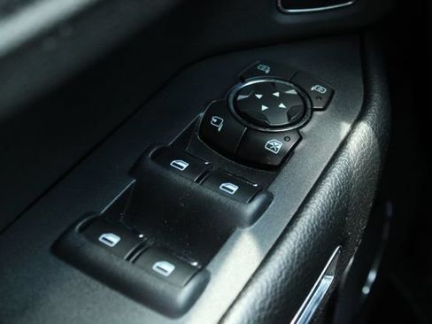 Used 2018 Ford Expedition XLT w/ Equipment Group 202A AWD/4WD image 21