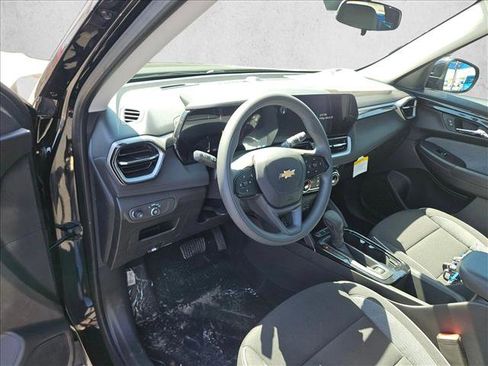 New 2026 Chevrolet TrailBlazer LT w/ Driver Confidence Package image 3