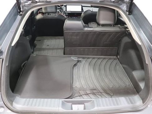 Used 2024 Toyota Prius Prime FWD image 35