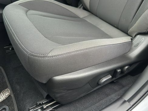 Certified 2025 Subaru Crosstrek 2.0i Premium image 25