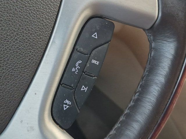 Used 2014 Cadillac Escalade Luxury AWD/4WD image 16