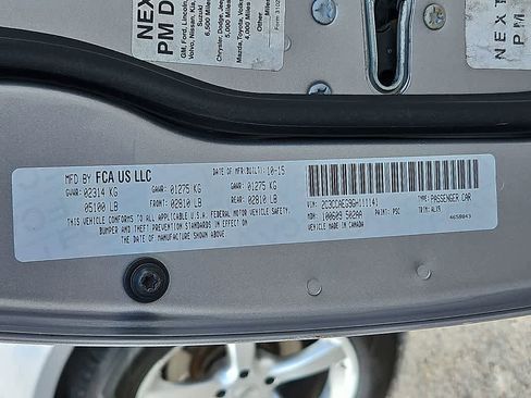 Used 2016 Chrysler 300 C RWD image 29