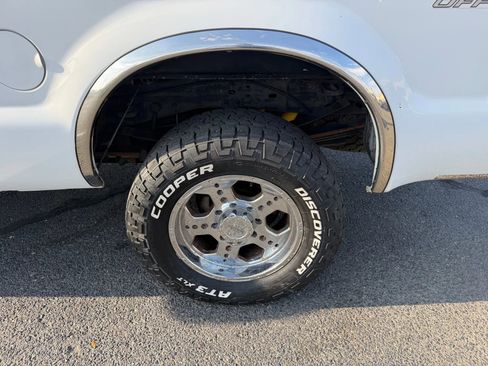 Used 2004 Ford F250 Lariat image 18