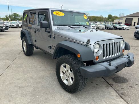 Used 2013 Jeep Wrangler Unlimited Sport AWD/4WD image 3