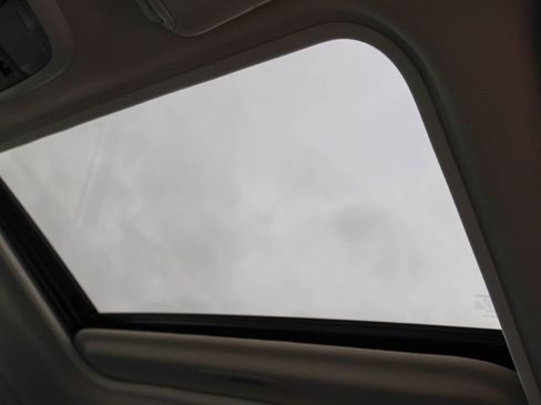 Used 2021 Subaru Crosstrek Hybrid w/ Moonroof Package w/Navigation image 12