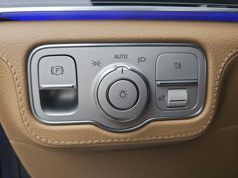 New 2026 Mercedes-Benz GLS 450 GLS 450 image 28