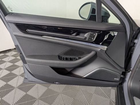 New 2026 Porsche Panamera image 25