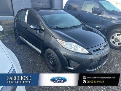 Used 2013 Ford Fiesta SE w/ Moon & Mood Pkg