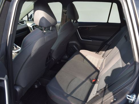 Used 2021 Toyota RAV4 SE w/ Weather & Moonroof Package AWD/4WD image 9