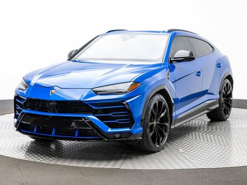 Used 2019 Lamborghini Urus image 1