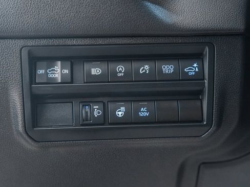 Used 2022 Toyota Tundra Limited image 47