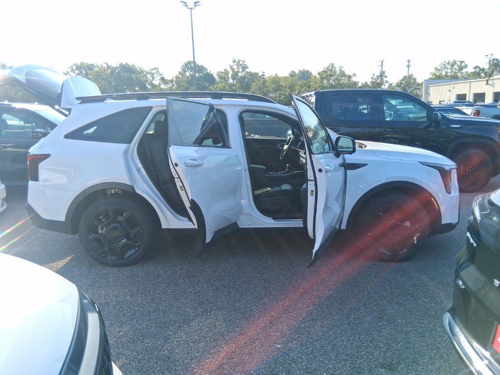 Certified 2026 Kia Sorento AWD image 18